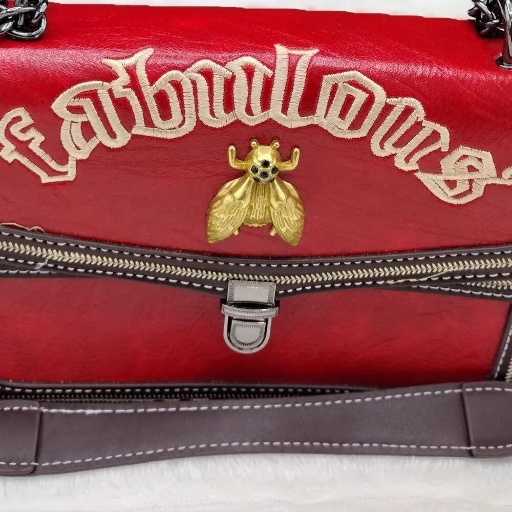 Bee Fabulous Square Red Crossbody / Shoulder Bag with Chain Strap - Picture 5 of 8
